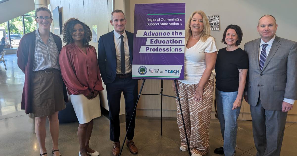 From left to right: Jenny Fitzsimons (REL Mid-Atlantic) with Maryland attendees Geraldine Duval, Alex Reese, Cheryl Borst, Kelly Meadows, and Geoff Sanderson