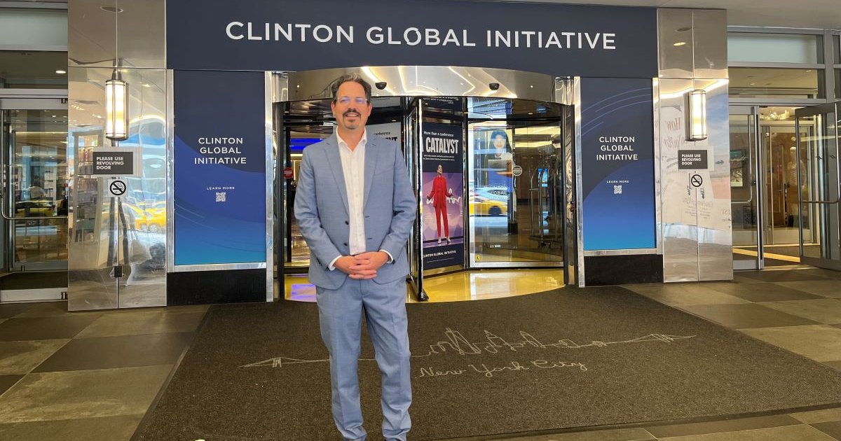 Jeff Bernson outside of the Clinton Global Initiative meeting